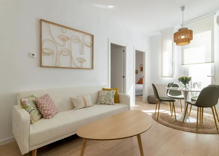 Appartement à 2 Chambres à Coucher