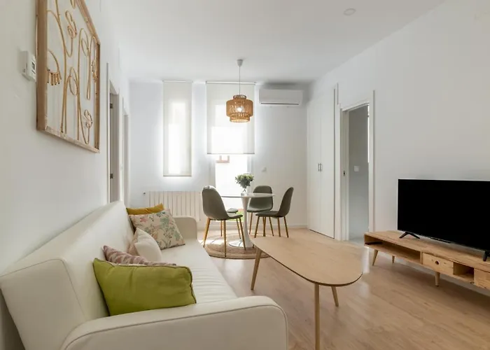 Appartement à 2 Chambres à Coucher